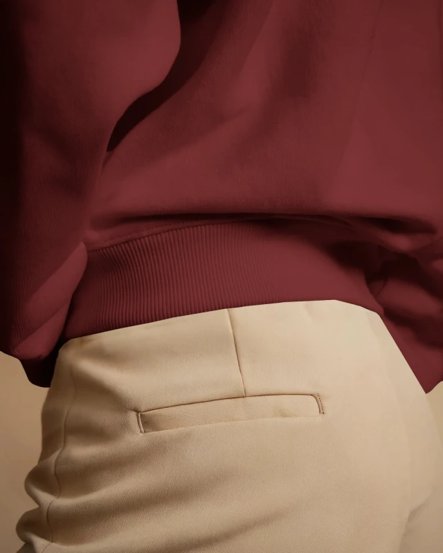 Maroon Sweatshirt - Cozy & Stylish Fleece Pullover for Men & Women